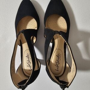 Life Stride Women's Black Ankle Strap Heels